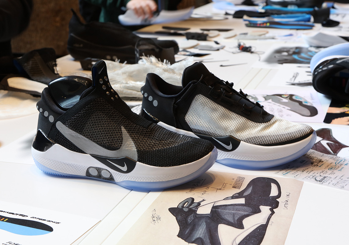 代智能籃球鞋Nike Adapt BB 